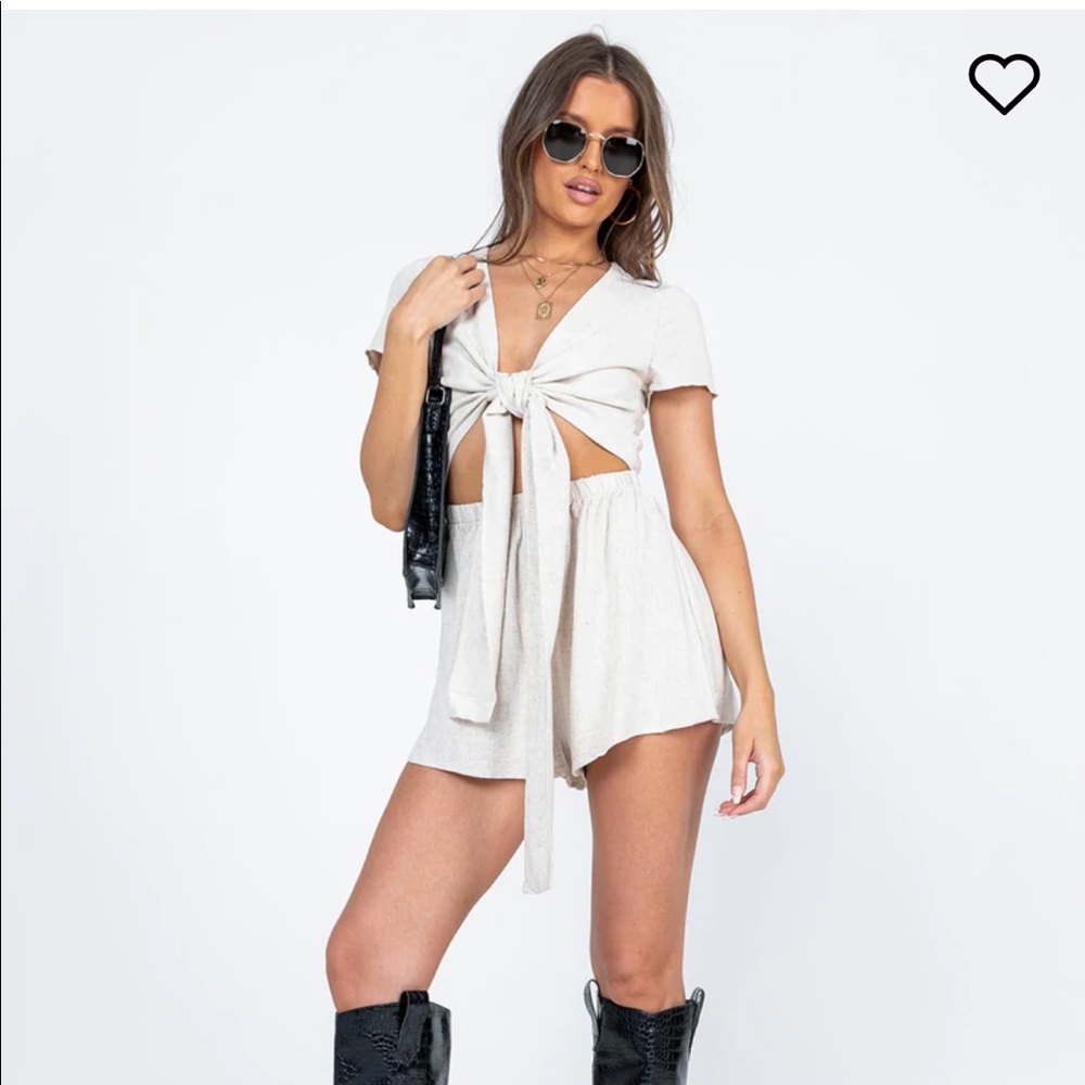 Princess Polly Ragnar Tie Front Romper Beige Size 6